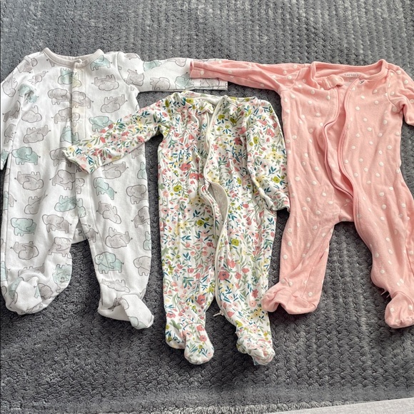 Carter's Pink, White, and Patterned Footies - Picture 1 of 8